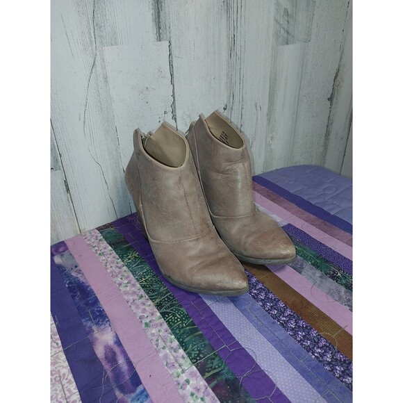 Treasure & Bond Buttery Leather Ankle Boots Size 6.5 M Zip Booties - Picture 1 of 10